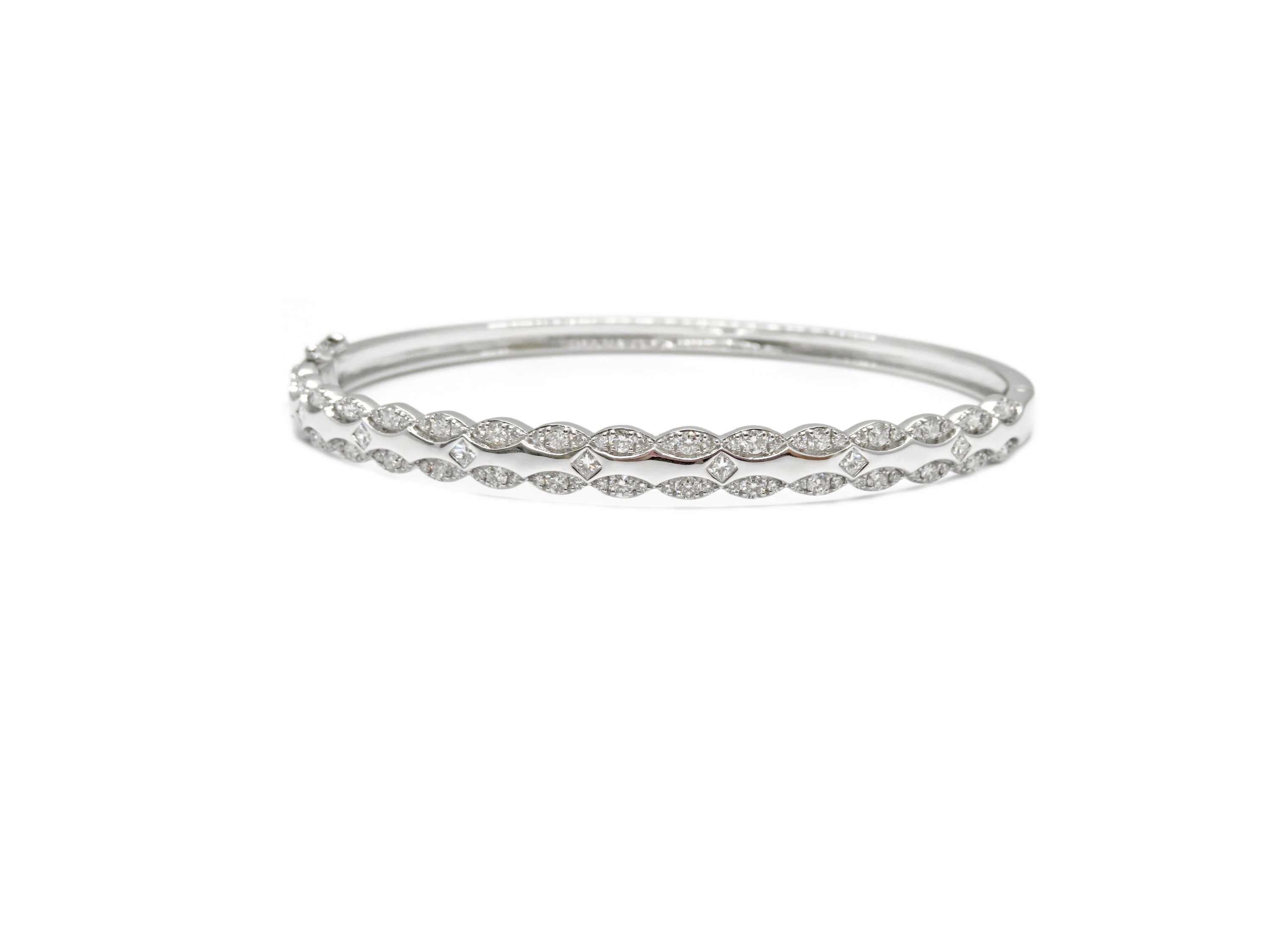 14kt White Gold Diamond Bangle Bracelet with Scalloped Edges