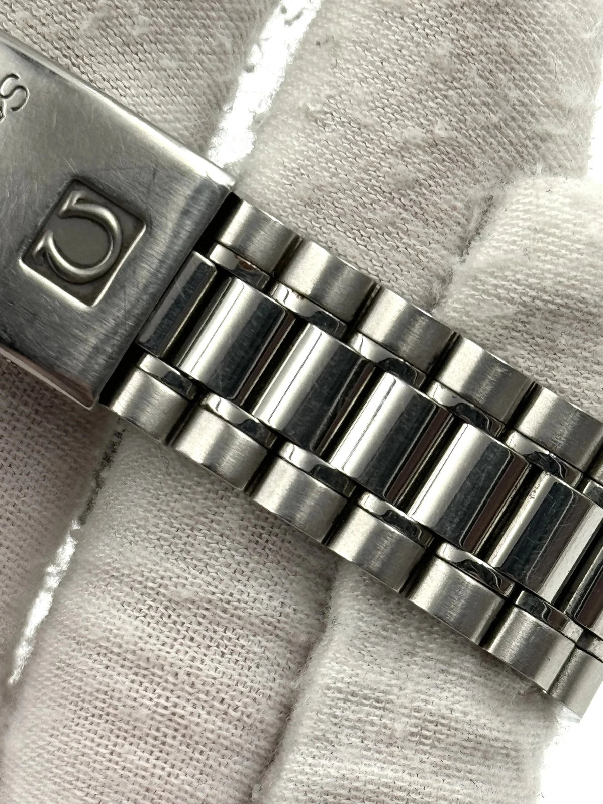 Omega Speedmaster Date 3511.70