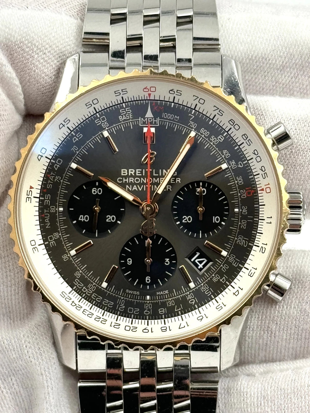 Breitling Navitimer Chronograph UB0121