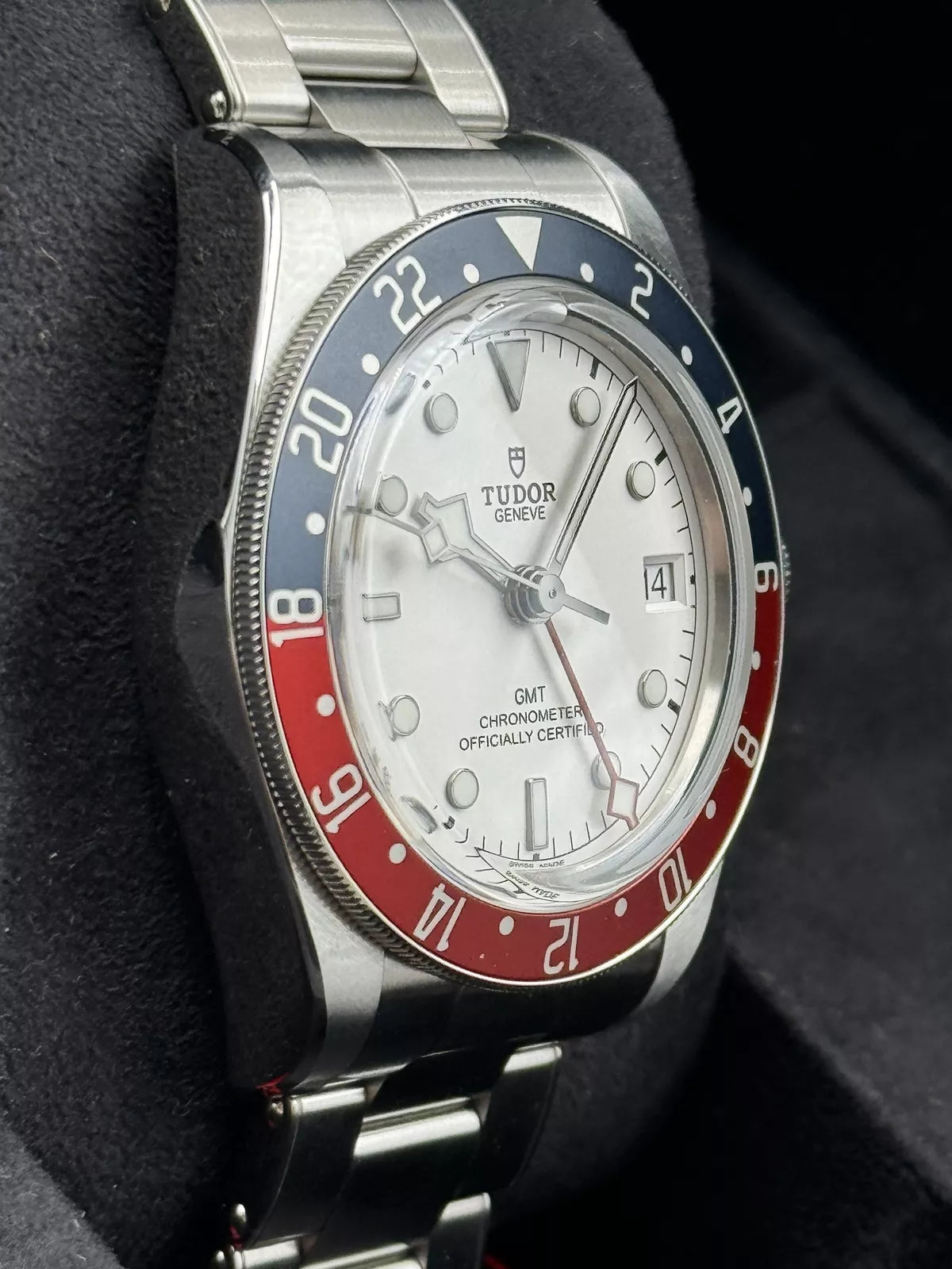 Tudor Black Bay GMT 79830RB