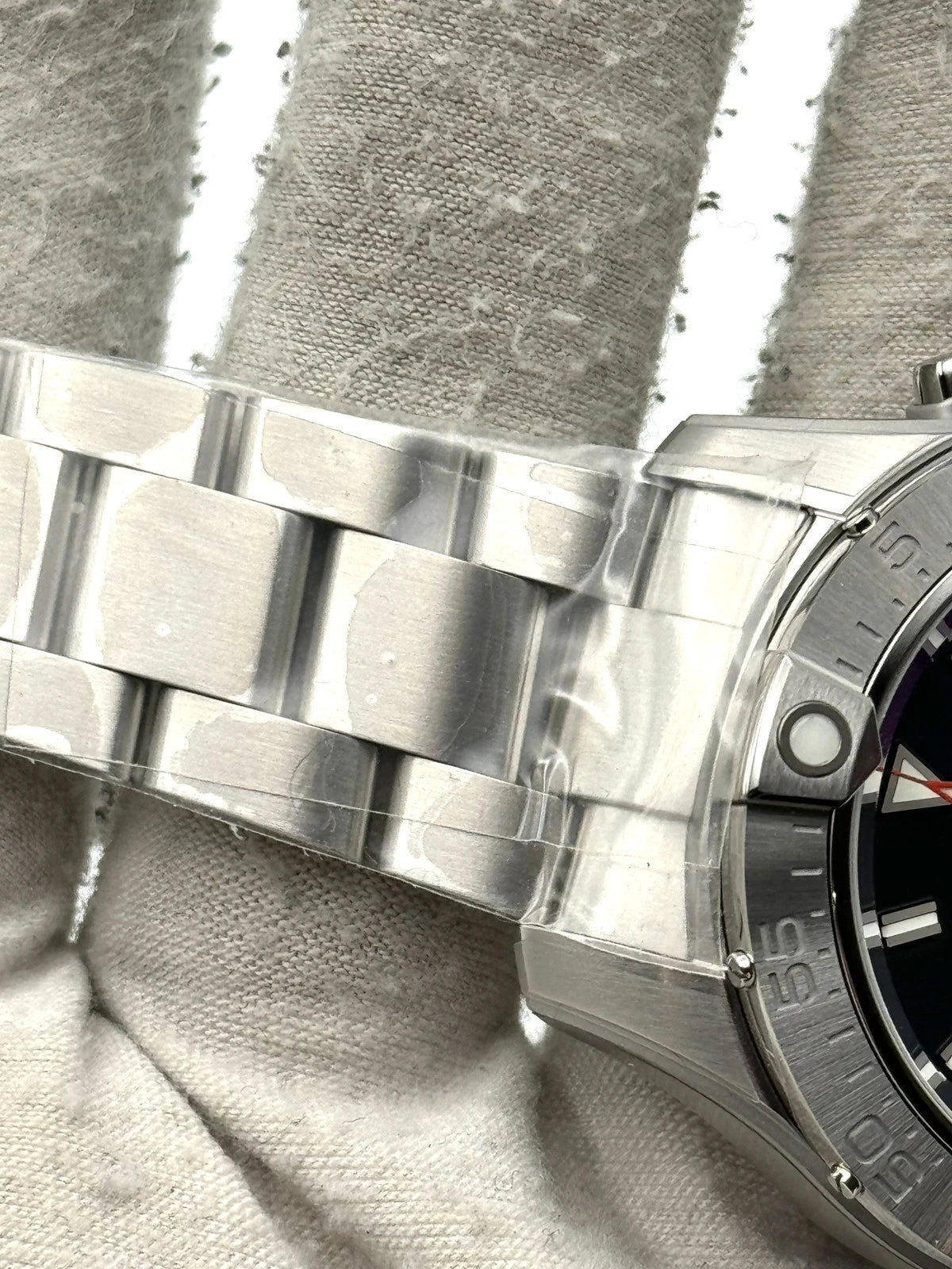 Breitling Avenger AB0147