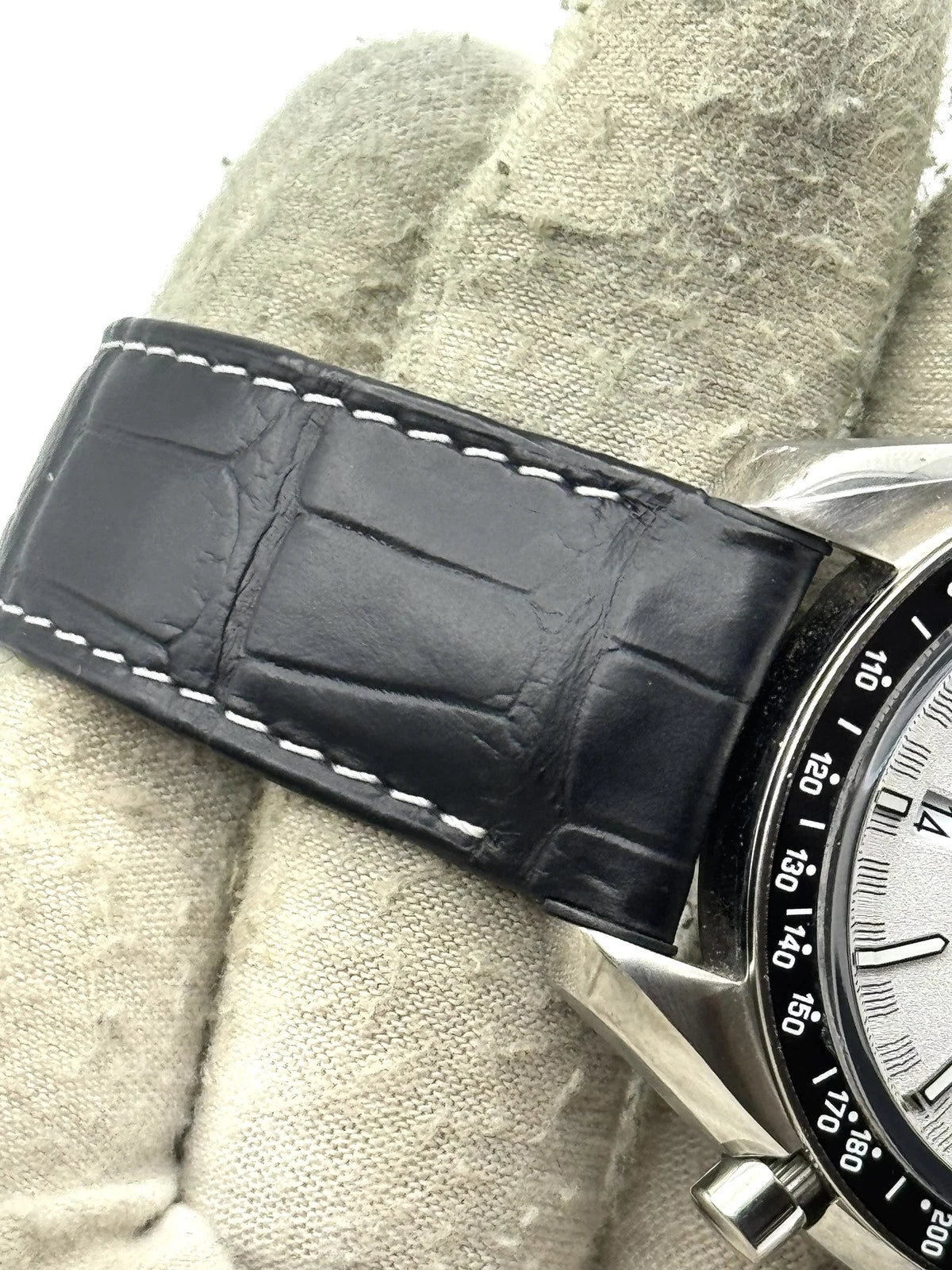 Omega Speedmaster Racing 329.33.44.51.04.001