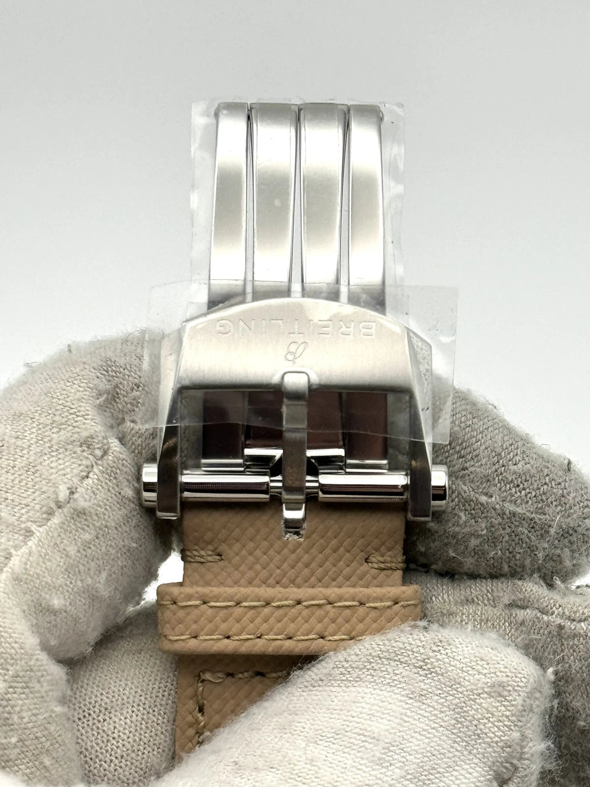 Breitling Avenger AB0147