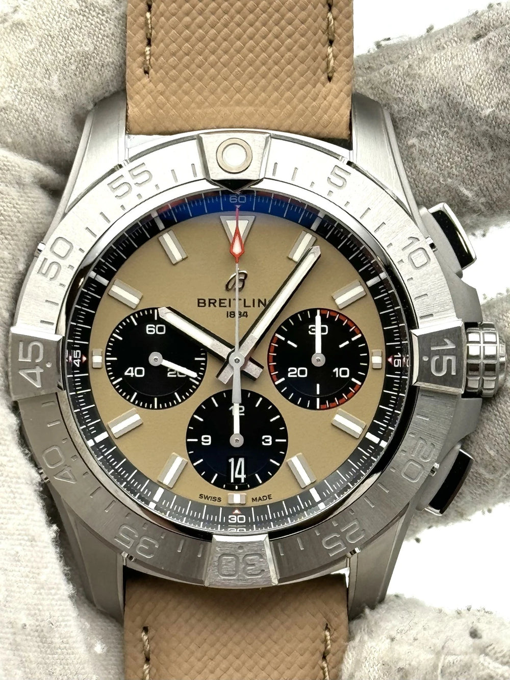 Breitling Avenger AB0147