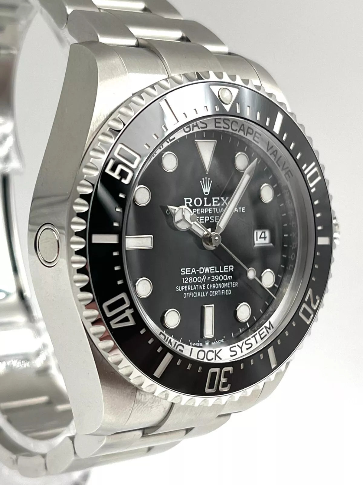 Rolex Sea-Dweller Deepsea 126660