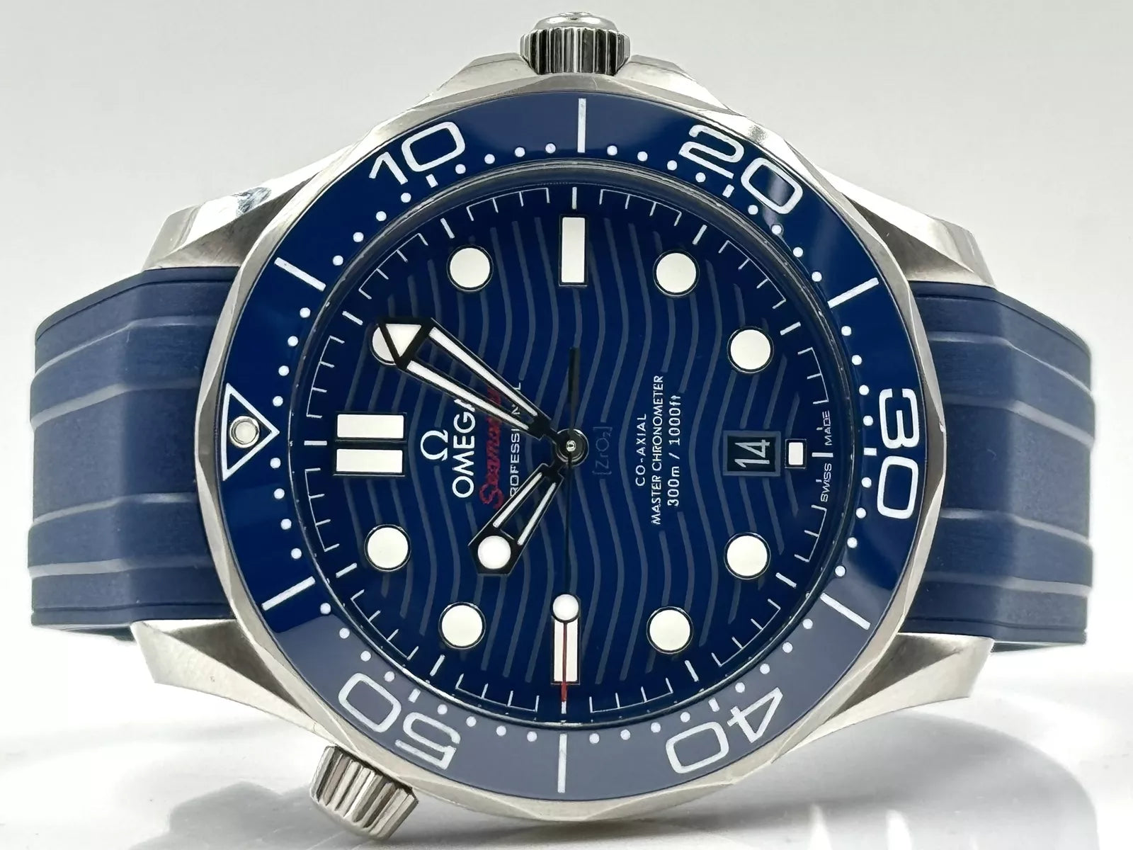 Omega Seamaster 300M 210.32.42.20.03.001