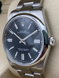 Rolex Oyster Perpetual 124300