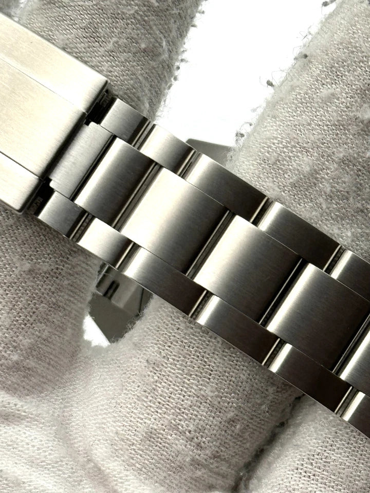 Rolex Sea-Dweller 126600