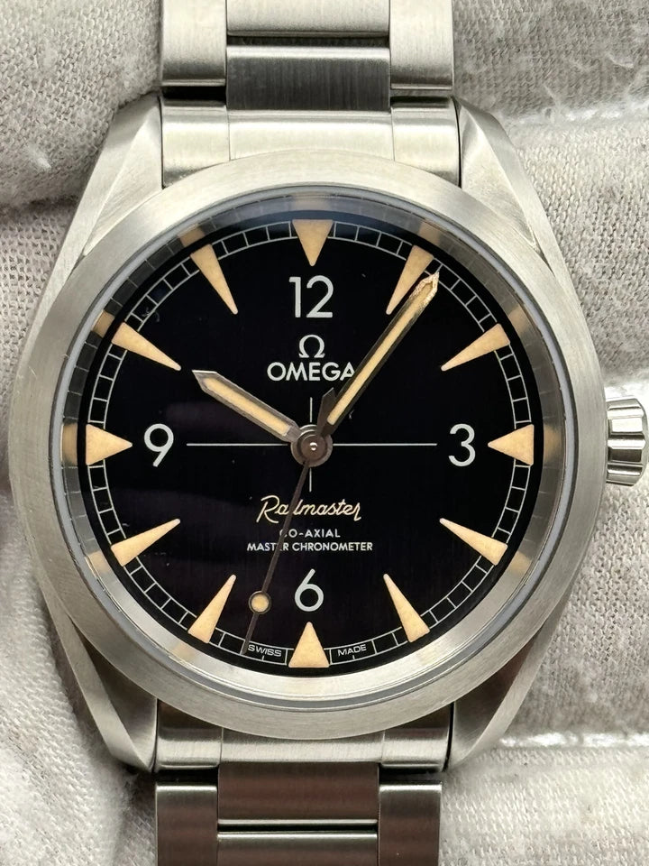 Omega Railmaster 220.10.40.20.01.001