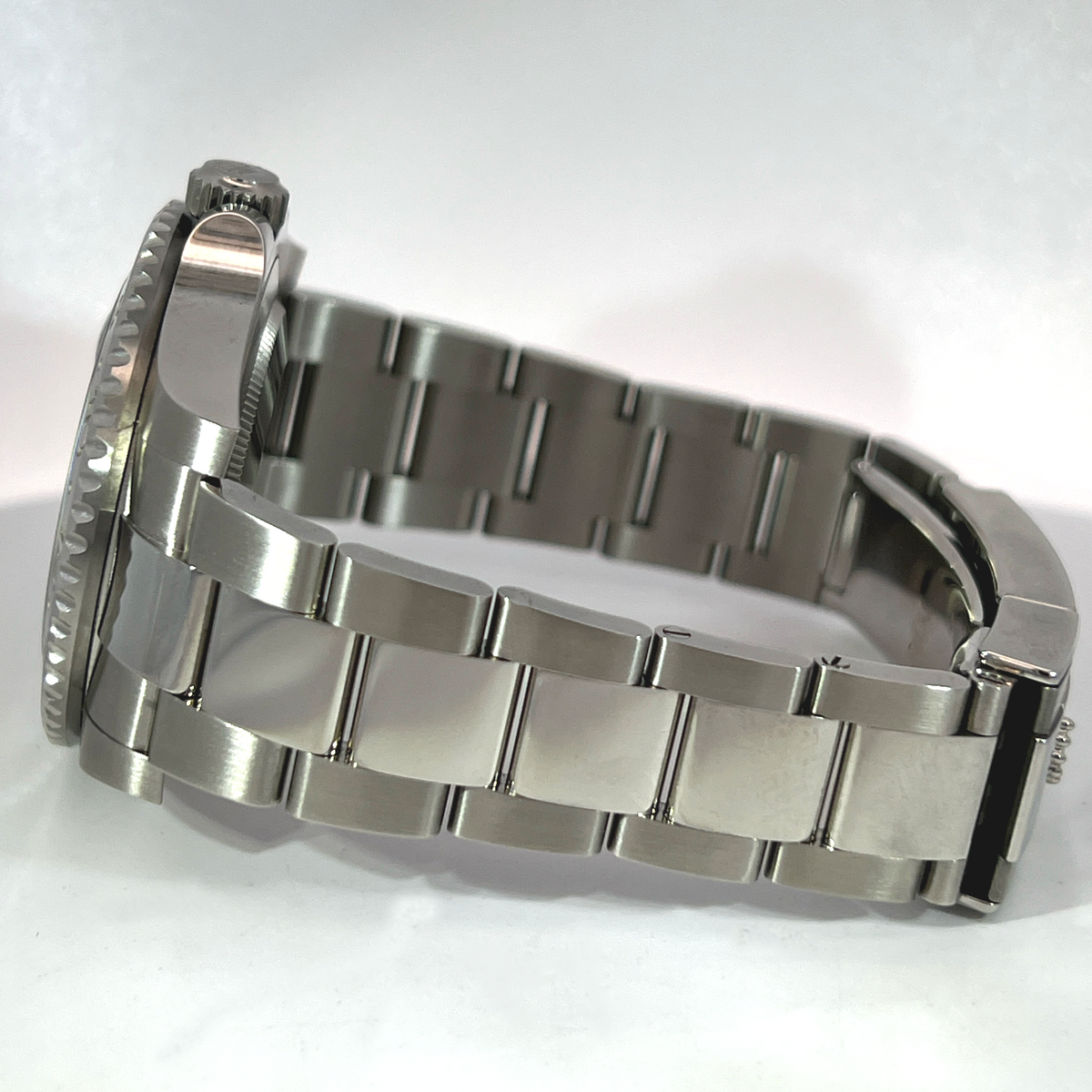 Pre-Owned Rolex GMT-Master II "Bruce Wayne" Ref. 126710GRNR – Box & Papers 2026